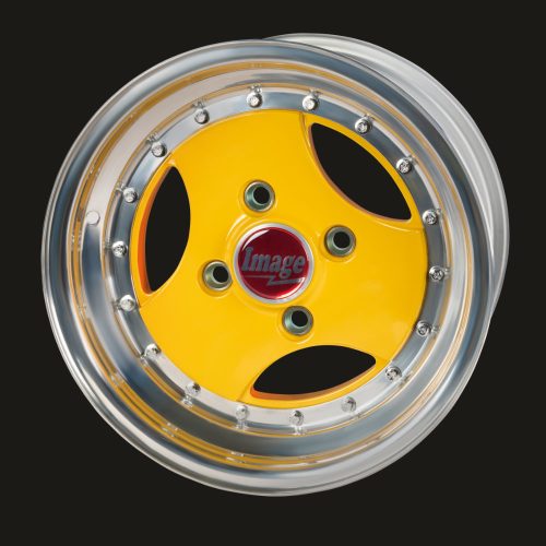 Retro 3 Classic Alloy Wheel